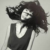 ڰ˸еQQͷ